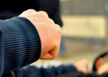 OTAC PRETUKAO OSNOVCA KOJI MU JE UCIJENJIVAO ĆERKU FOTOGRAFIJAMA