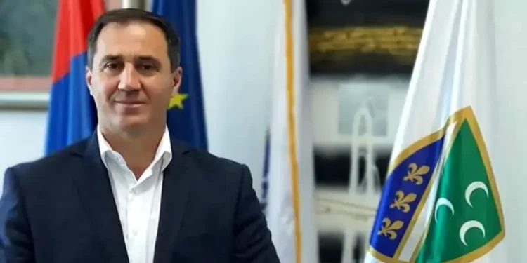 Predsjednik SDA Tutin Kenan Hot čestitao nastupajući Bajram