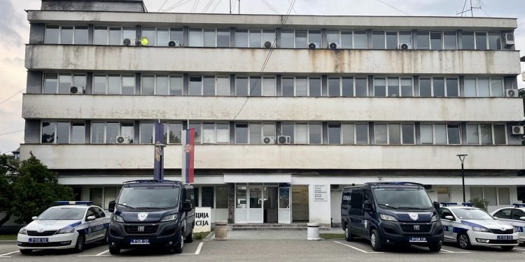 NEVIĐEN BEZOBRAZLUK! Lopovi ukrali četiri motocikla iz Policijske stanice u Novom Pazaru