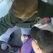 (VIDEO) Vozač se onesvijestio tokom vožnje, ali je hrabri dječak uspeo da zaustavi autobus