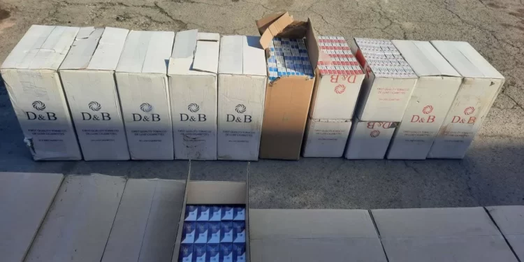 PU NOVI PAZAR: Zaplenjeno 11.000 paklica cigareta u kombiju kod Tutina