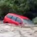 (VIDEO)Bujica nosi automobil u Novom Pazaru kao da je igračka