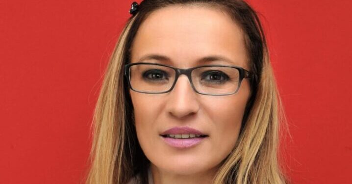 Profesorka Admira iz Tutina je jedna od najuspješnijih planinarki Srbije /VIDEO/