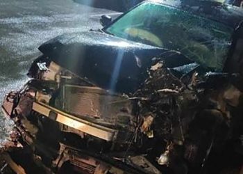 POVRIJEĐENE MAJKA I ĆERKA – Težak sudar u Tutinu: Vatrogasci izvlačili putnike iz vozila