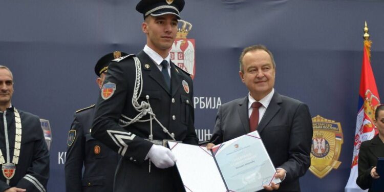 Tutinac Mladen Mijović proglašen za studenta godine na Kriminalističko-policijskom univerzitetu u Beogradu