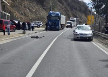 DEVOJČICA (16) UMRLA, BILA NA TROTINETU SA DRUGARICOM Prve slike nesreće kod Novog Pazara: Lekari bili nemoćni
