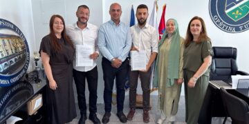 Milhad Hot uručio rješenja: Nastavak uspješnog rada u kulturi i sportu opštine Tutin